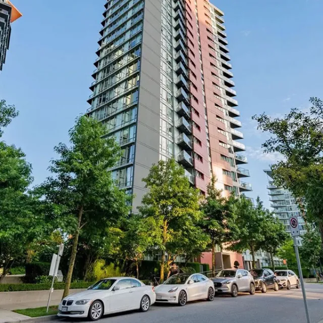 Mariner in Yaletown - 1 Bedroom Apartment For Rent in Vancouver 507 - 918 Cooperage Way, Vancouver, BC