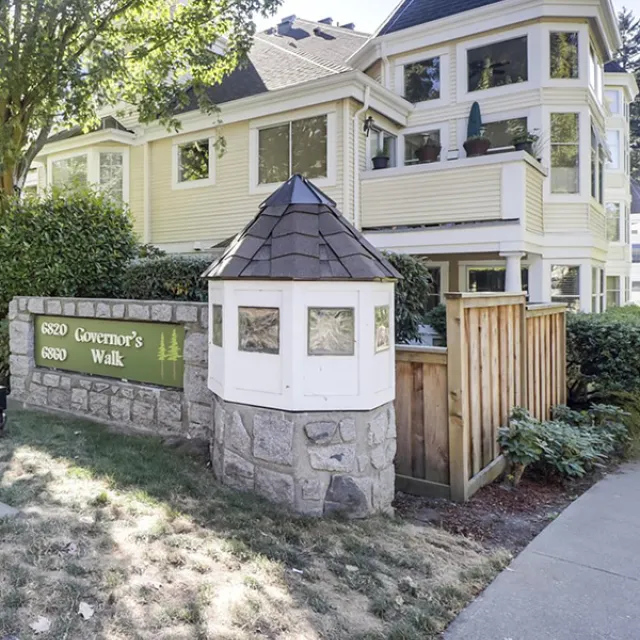 Governors Walk in Edmonds - 1 Bedroom Apartment For Rent in Burnaby 111 - 6820 Rumble Street, Burnaby, BC