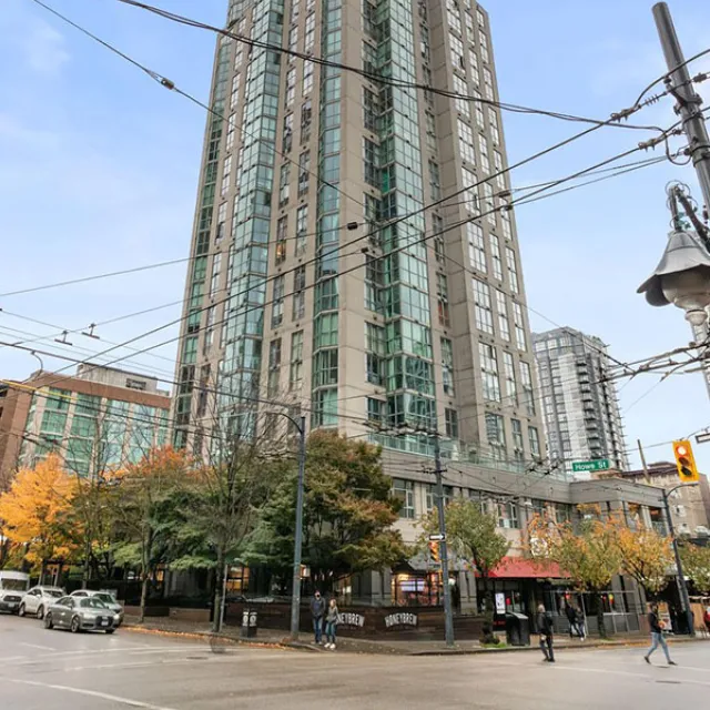 1188 Howe in Downtown - 2 Bedroom Apartment For Rent in Vancouver 2504 - 1188 Howe Street, Vancouver, BC