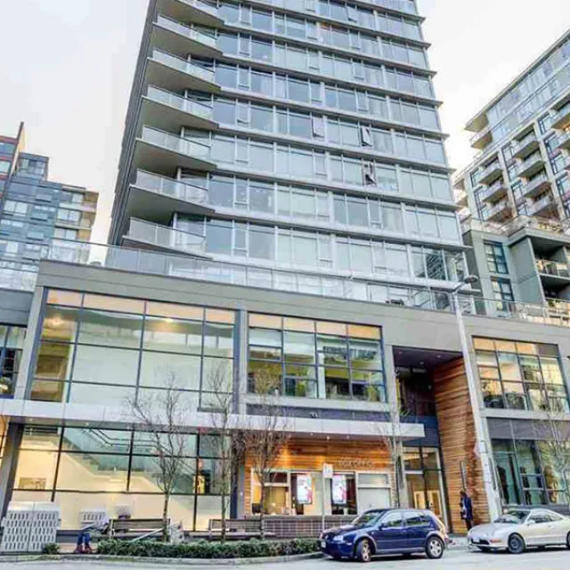 Wall Centre False Creek in Olympic Village - 2 Bedroom Penthouse For Rent in Vancouver 1701 - 168 West 1st Avenue, Vancouver, BC