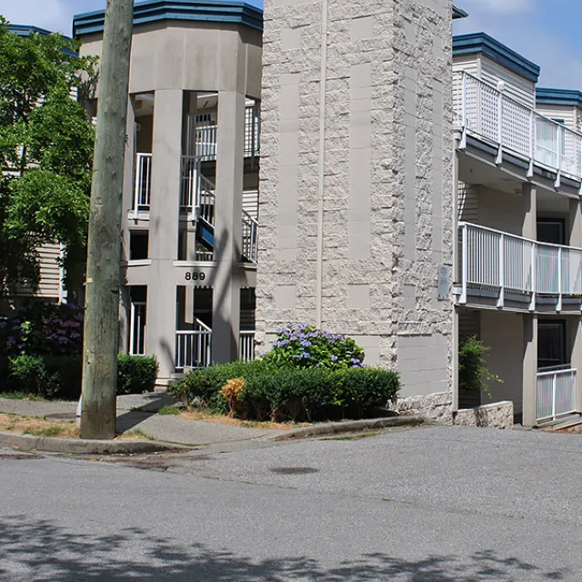 Parkview Terrace in Fairview - 2 Bedroom Apartment For Rent in Vancouver 309 - 889 West 7th Avenue, Vancouver, BC