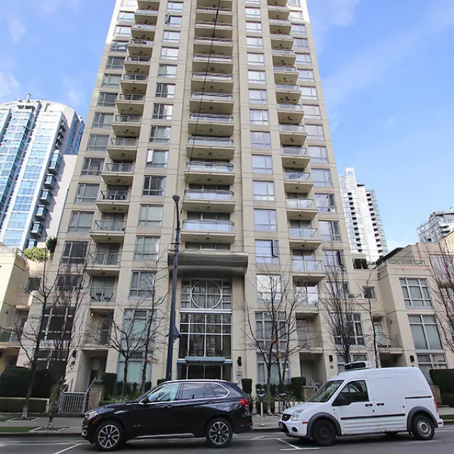 Eden in Yaletown - 2 Bedroom Apartment For Rent in Vancouver 2102 - 1225 Richards Street, Vancouver, BC