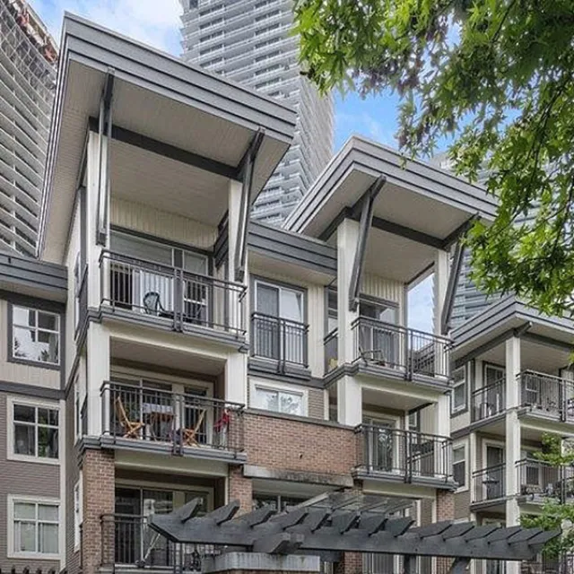 Carmichael House in Brentwood - 2 Bedroom Apartment For Rent in Burnaby 314 - 4868 Brentwood Drive, Burnaby, BC