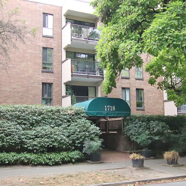 Regency Terrace in The West End - 1 Bedroom Apartment For Rent in Vancouver 207 - 1718 Nelson Street, Vancouver, BC