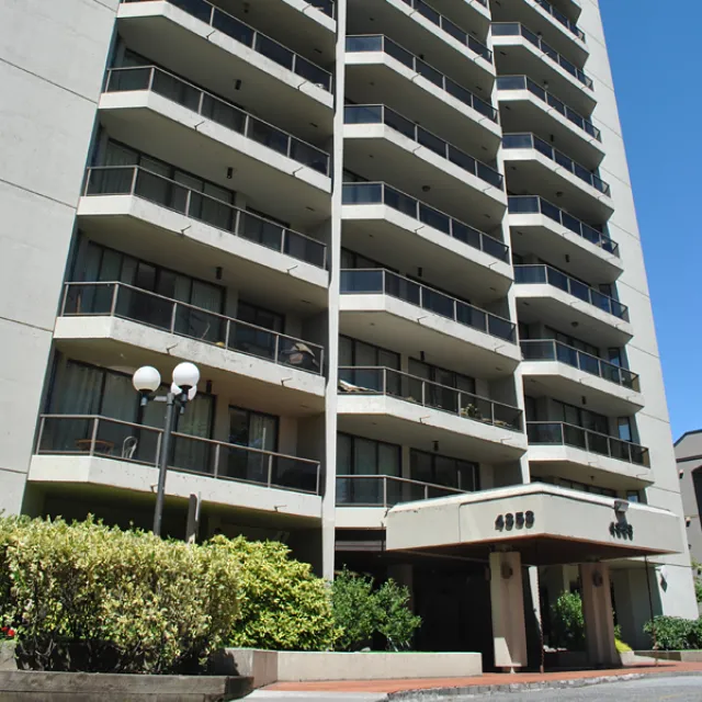 Brent Gardens in Brentwood - 1 Bedroom Apartment For Rent in Burnaby 2004 - 4353 Halifax Street, Burnaby, BC, V5C 5Z4