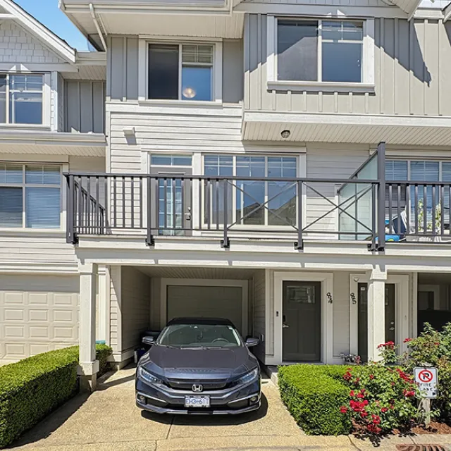 Uptown Clayton ll in East Clayton - 4 Bedroom Townhouse For Rent in Surrey 84 - 19525 73 Avenue, Surrey, BC, V4N 3E8