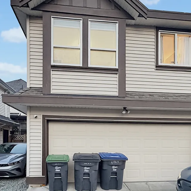 East Clayton - 1 Bedroom Laneway House For Rent in Surrey 6983 192 Street, Surrey, BC, V4N 5W6