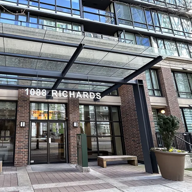 Richards in Downtown - 2 Bedroom Apartment For Rent in Vancouver 419 - 1088 Richards Street, Vancouver, BC