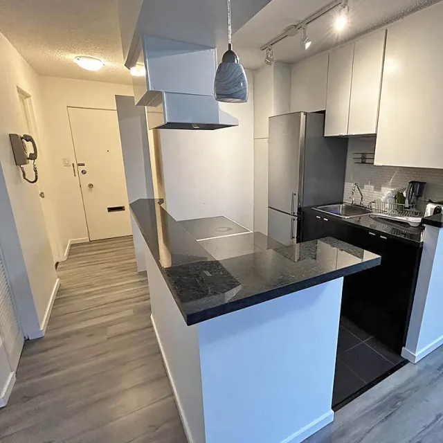 Bayside Towers in The West End - 1 Bedroom Apartment For Rent in Vancouver 403 - 1846 Nelson Street, Vancouver, BC