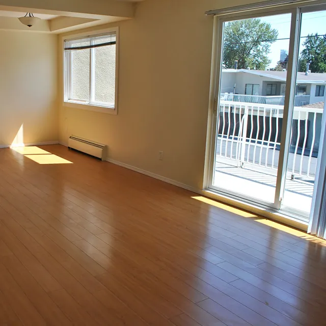 3962 Pender in Burnaby Heights - 1 Bedroom Apartment For Rent in Burnaby 103 - 3962 Pender Street, Burnaby, BC