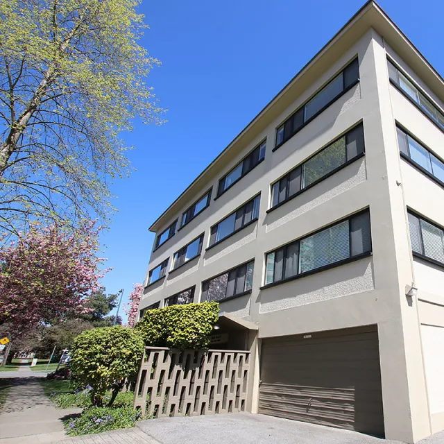 Aish Place in Kerrisdale - 2 Bedroom Apartment For Rent in Vancouver 401 - 5926 Yew Street, Vancouver, BC