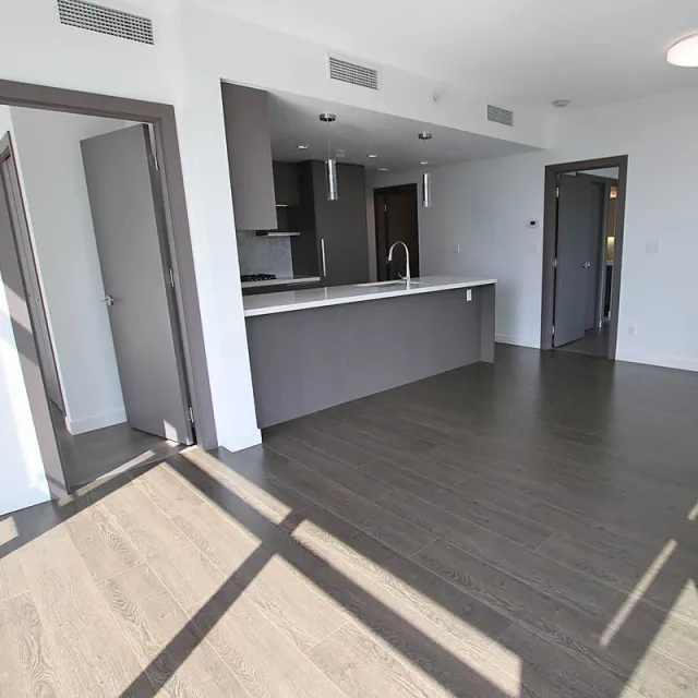 MET2 in Metrotown - 2 Bedroom Apartment For Rent in Burnaby 701 - 6538 Nelson Avenue, Burnaby, BC, V5H 0G5