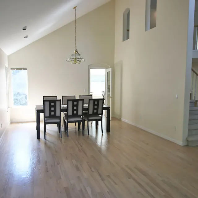 Westwood Plateau - 5 Bedroom House (Upper Level) For Rent in Coquitlam 1572 Salal Crescent, Coquitlam, BC, V3E 2X7