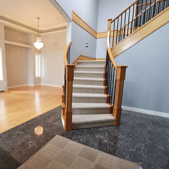 Whalley - 5 Bedroom House (Upper Level) For Rent in Surrey 10304 A 128th Street, Surrey, BC