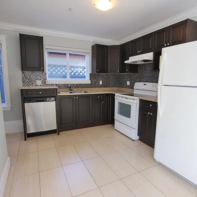 Renfrew Collingwood - 2 Bedroom Laneway House For Rent in Vancouver 2949A East 4th Avenue, Vancouver, BC