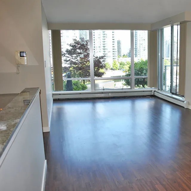 Crestmark in Yaletown - 2 Bedroom Apartment For Rent in Vancouver 701 - 1228 Marinaside Crescent, Vancouver, BC