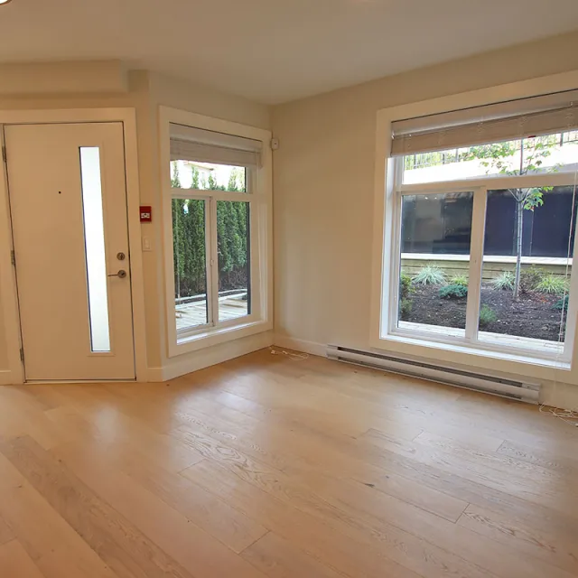 Nanaimo Heights in Renfrew Collingwood - 1 Bedroom Townhouse For Rent in Vancouver 2406 East 28th Avenue, Vancouver, BC