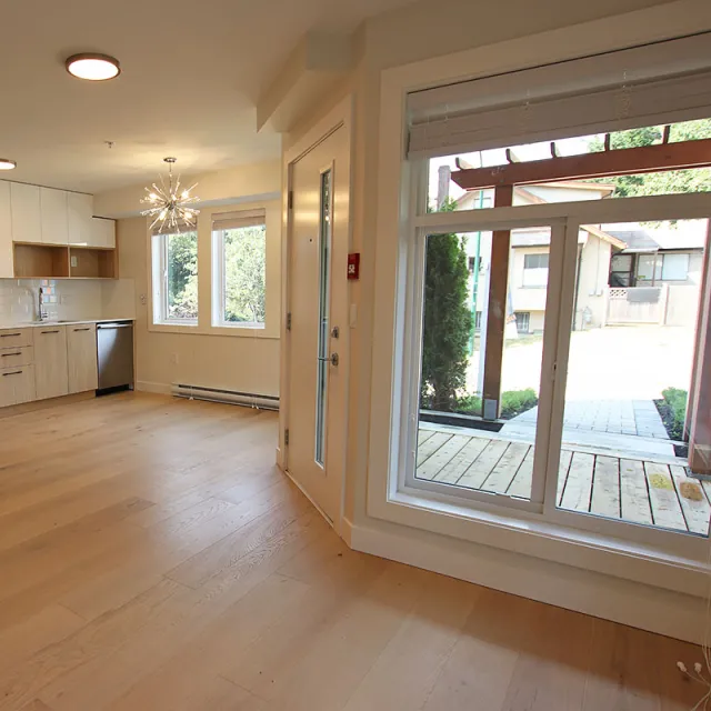 Nanaimo Heights in Renfrew Collingwood - 1 Bedroom Townhouse For Rent in Vancouver 2406 East 28th Avenue, Vancouver, BC