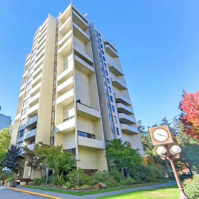 Times Square in Metrotown - 1 Bedroom Apartment For Rent in Burnaby 908 - 4105 Maywood Street, Burnaby, BC