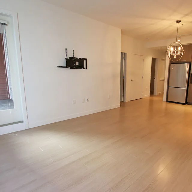 Emerson in Coquitlam West - Unfurnished, Pet Friendly, 1 Bed 2 Bath Apartment For Rent at 209 - 618 Como Lake, Coquitlam Emerson in Coquitlam West - Unfurnished, Pet Friendly, 1 Bed 2 Bath Apartment For Rent at 209 - 618 Como Lake, Coquitlam