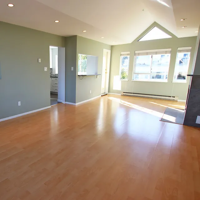 Heritage On Cypress in Kitsilano - 2 Bedroom Apartment For Rent in Vancouver 411 - 1880 West 6th Avenue, Vancouver, BC