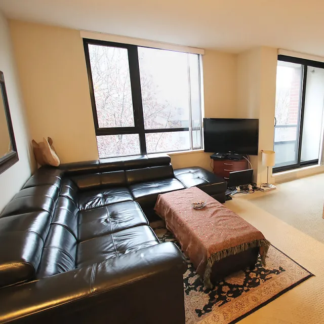 Yaletown Park in Yaletown - 1 Bedroom Apartment For Rent in Vancouver 407 - 977 Mainland Street, Vancouver, BC