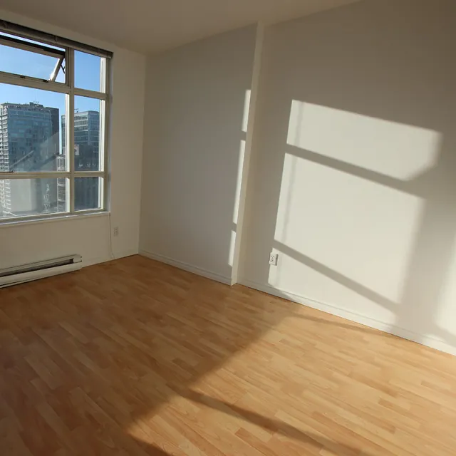 Conference Plaza in Downtown - 1 Bedroom Apartment For Rent in Vancouver 2701 - 438 Seymour Street, Vancouver, BC