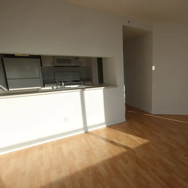 Conference Plaza in Downtown - 1 Bedroom Apartment For Rent in Vancouver 2701 - 438 Seymour Street, Vancouver, BC