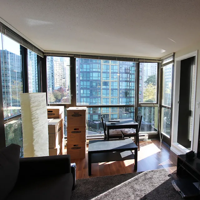Lions in Downtown - 1 Bedroom Apartment For Rent in Vancouver 607 - 1367 Alberni Street, Vancouver, BC