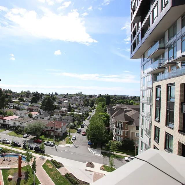 Wall Centre Central Park Tower 3 in Renfrew Collingwood - 1 Bedroom Apartment For Rent in Vancouver 1015 - 5470 Ormidale Street, Vancouver, BC