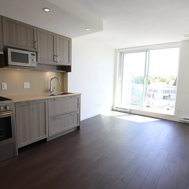 Wall Centre Central Park Tower 3 in Renfrew Collingwood - 1 Bedroom Apartment For Rent in Vancouver 1015 - 5470 Ormidale Street, Vancouver, BC