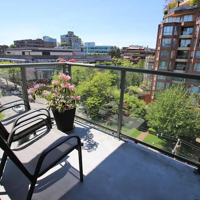 The Fairview in Fairview - 2 Bedroom Apartment For Rent in Vancouver 707 - 2288 Pine Street, Vancouver, BC