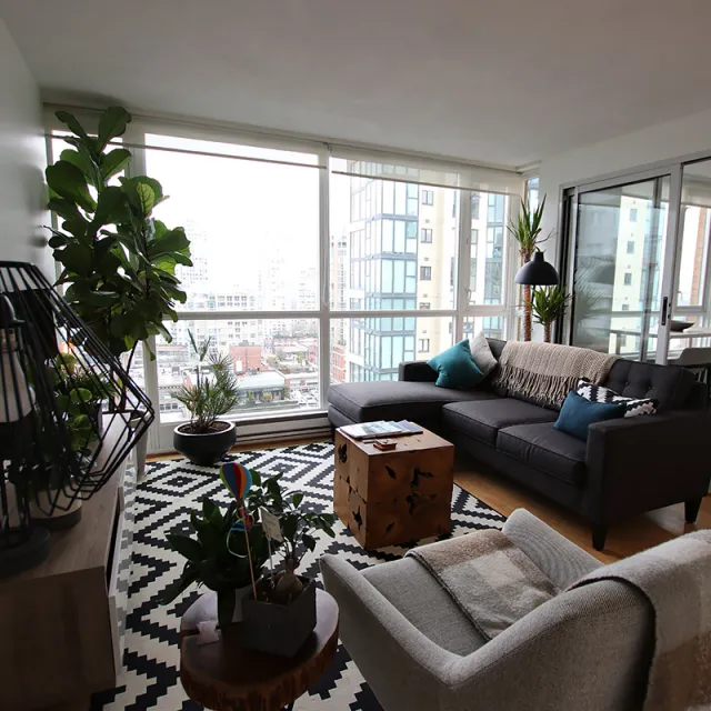 Park Plaza in Yaletown - Furnished 1 Bedroom Apartment For Rent in Vancouver 1207 - 1188 Richards Street, Vancouver, BC