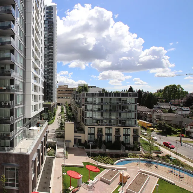 Wall Centre Central Park Tower 3 in Renfrew Collingwood - 1 Bedroom Apartment For Rent in Vancouver 816 - 5470 Ormidale Street, Vancouver, BC