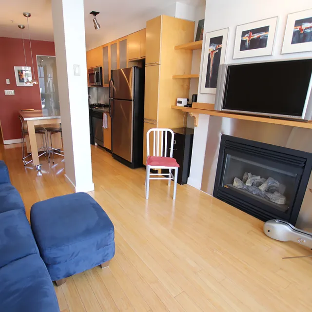 Crandall Building in Yaletown - 1 Bedroom Apartment For Rent in Vancouver 404 - 1072 Hamilton Street, Vancouver, BC