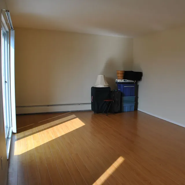 3962 Pender in Burnaby Heights - 1 Bedroom Apartment For Rent in Burnaby 203 - 3962 Pender Street, Burnaby, BC