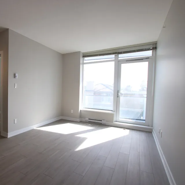 The Park Metrotown in Metrotown - 1 Bedroom Apartment For Rent in Burnaby 301 - 4900 Lennox Lane, Burnaby, BC