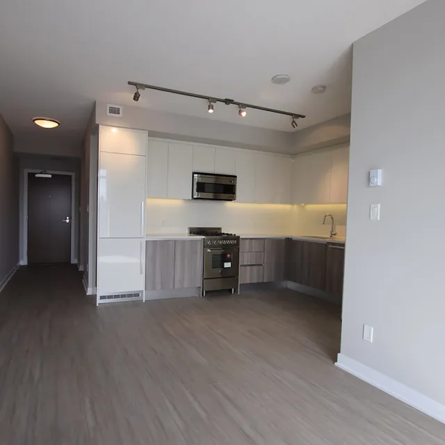 The Park Metrotown in Metrotown - 1 Bedroom Apartment For Rent in Burnaby 301 - 4900 Lennox Lane, Burnaby, BC