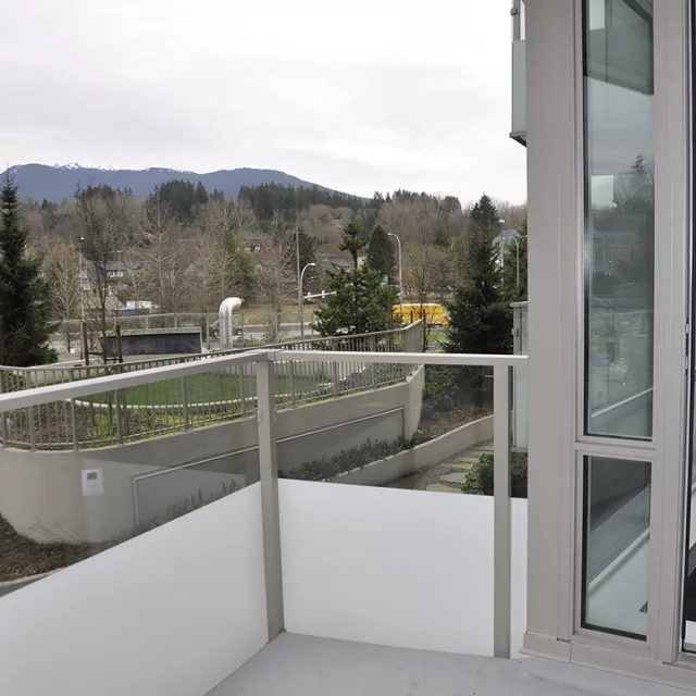 Beacon in Seylynn Village - Unfurnished, 1 Bed 1 Bath Apartment For Rent at 311 - 1550 Fern, North Vancouver Beacon in Seylynn Village - Unfurnished, 1 Bed 1 Bath Apartment For Rent at 311 - 1550 Fern, North Vancouver