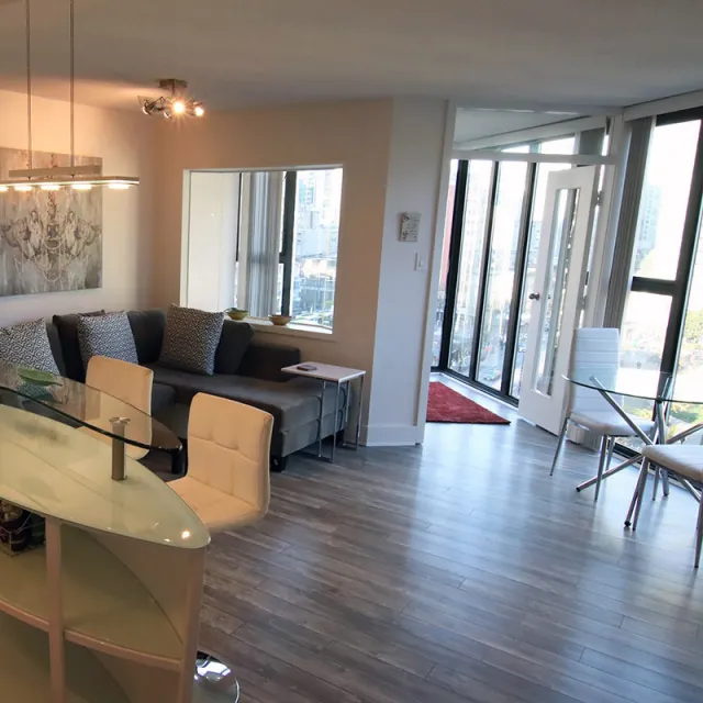 City Crest in Downtown - Furnished 1 Bedroom Apartment For Rent in Vancouver 1104 - 1155 Homer Street, Vancouver, BC