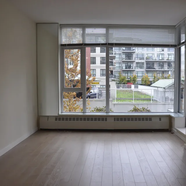 Capstone in Lower Lonsdale - 2 Bedroom Apartment For Rent in North Vancouver 212 - 135 2nd Street West, North Vancouver, BC