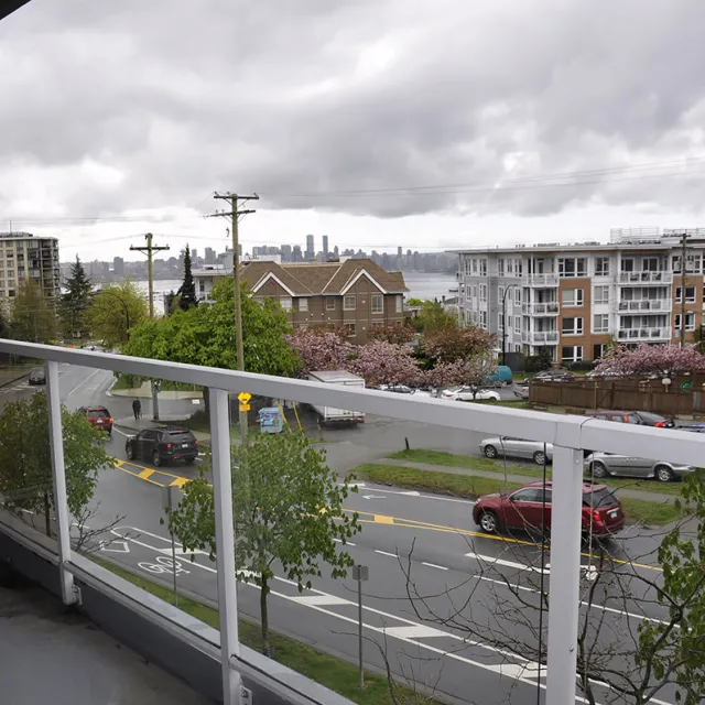 Alina in Upper Lonsdale - Studio For Rent in North Vancouver 214 - 1288 Chesterfield Avenue North, North Vancouver, BC