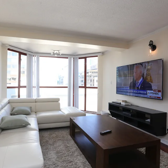 Imperial Tower in Downtown - Furnished 2 Bedroom Apartment For Rent in Vancouver 1206 - 811 Helmcken Street, Vancouver, BC