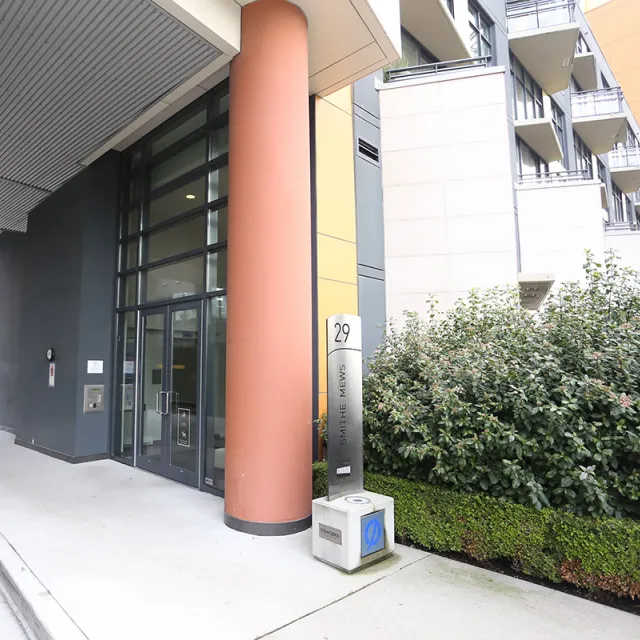 Coopers Lookout in Yaletown - 1 Bedroom Loft For Rent in Vancouver 306 - 29 Smithe Mews, Vancouver, BC