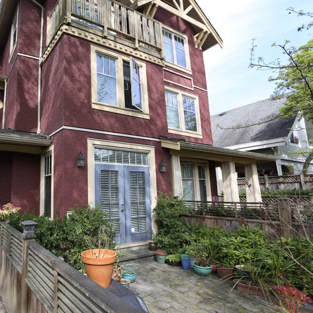 Fairview in Fairview - 3 Bedroom Townhouse For Rent in Vancouver 837 West 14th Avenue, Vancouver, BC