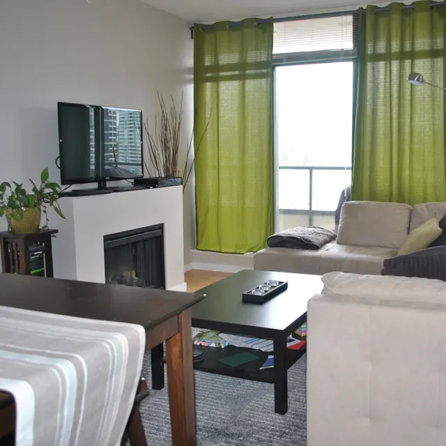 Oma 2 in Brentwood - 1 Bedroom Apartment For Rent in Burnaby 1702 - 4250 Dawson Street, Burnaby, BC