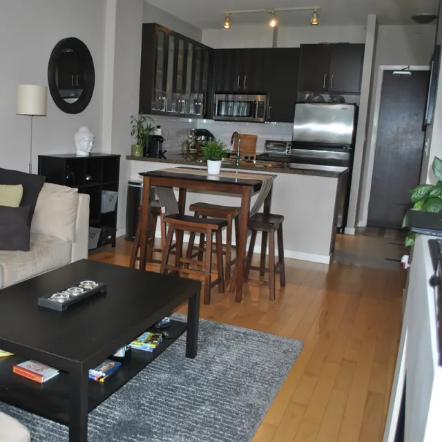 Oma 2 in Brentwood - 1 Bedroom Apartment For Rent in Burnaby 1702 - 4250 Dawson Street, Burnaby, BC