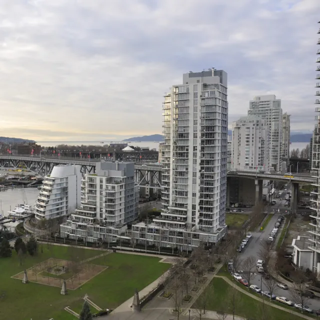 Park West 1 in Yaletown - 2 Bedroom Apartment For Rent in Vancouver 2003 - 455 Beach Crescent, Vancouver, BC