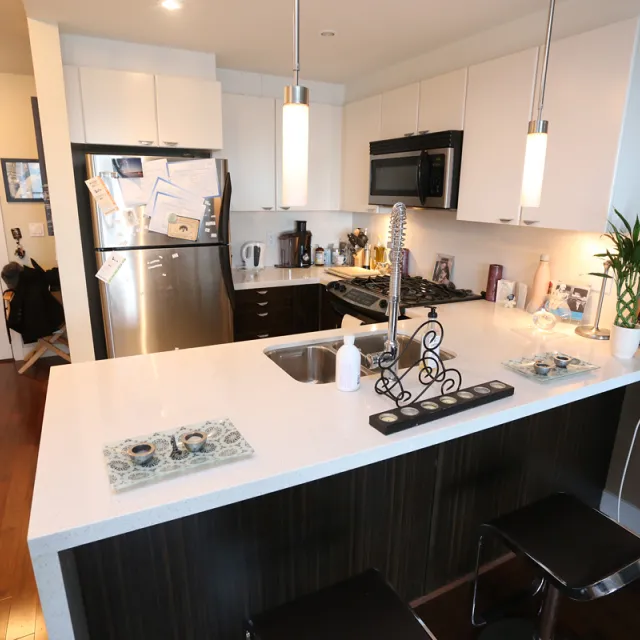 Envy in Lower Lonsdale - 1 Bedroom Apartment For Rent in North Vancouver 407 - 160 3rd Street West, North Vancouver, BC