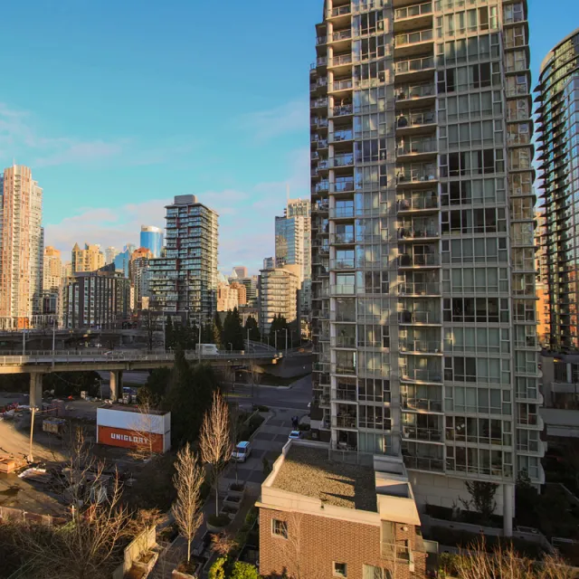 Park West 2 in Yaletown - Furnished 1 Bedroom Apartment For Rent in Vancouver 1101 - 583 Beach Crescent, Vancouver, BC